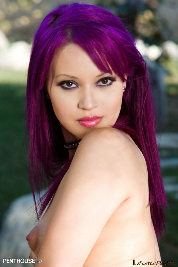 Sirena пурпурная сексуальная голая девушка